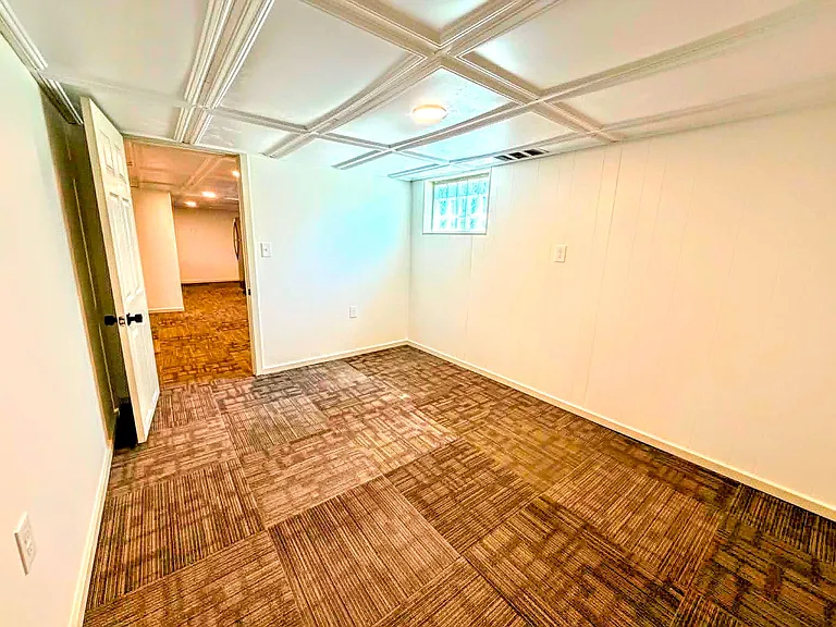 15460 Brookfield St — Photo 24