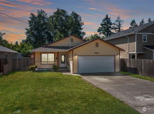 9814 15th Ave E, Tacoma, WA