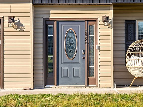 4th image of 2956 Gibbs Ln