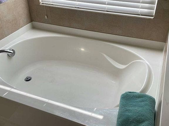 4th image of 4715 Creekside Park Ave #4715