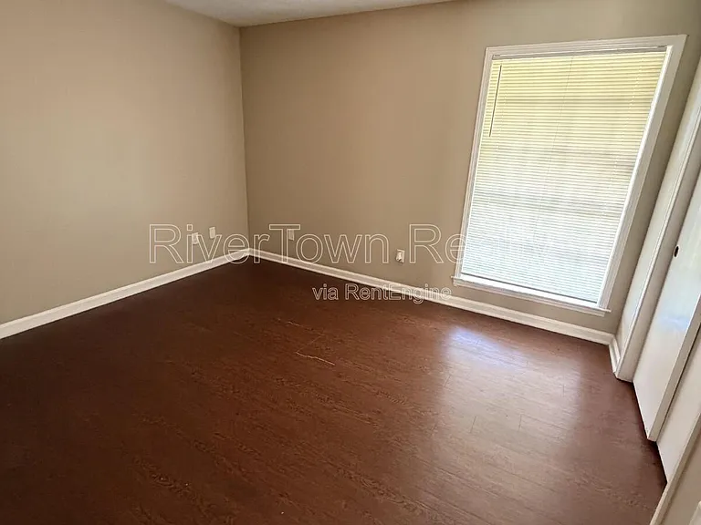 4311 Springwind Rd — Photo 13
