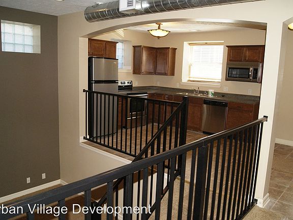 4th image of 515 S 31st St APT 103