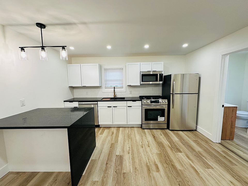 1st image of 1920 W 50th St Unit 2