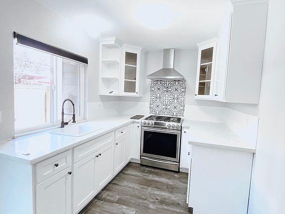 4th image of 824 N Pasadena Ave APT 12