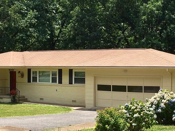 2nd image of 700 Danbury Dr