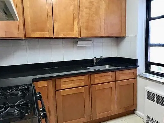 Rented by N & H Realty Group Inc | media 4