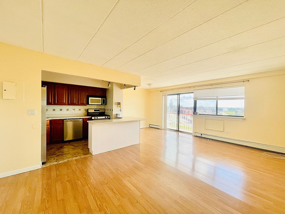 1st image of 9229 Queens Blvd APT 17G