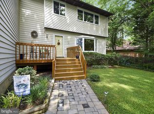955 Woodland Cir, Annapolis, MD 21409