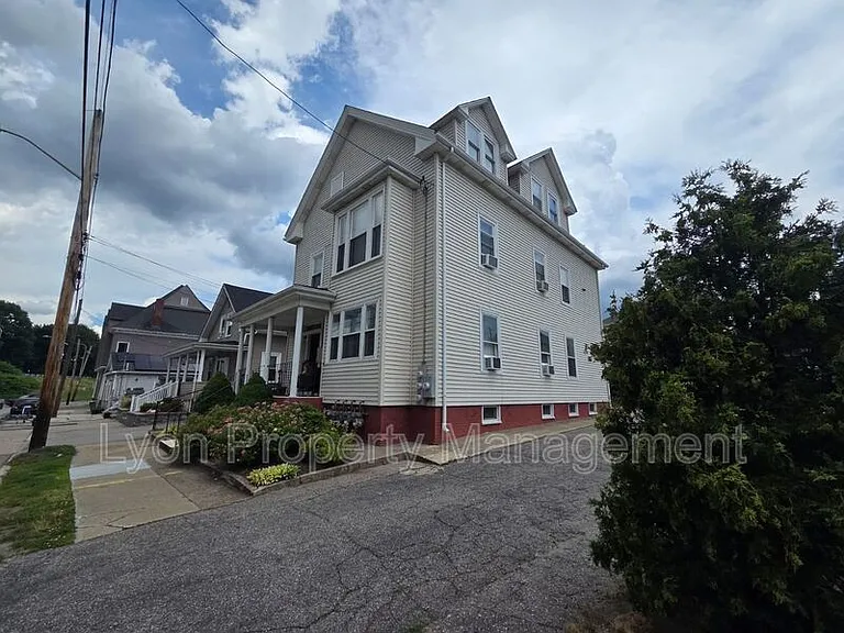 18 Burgess Ave #3 — Photo 10