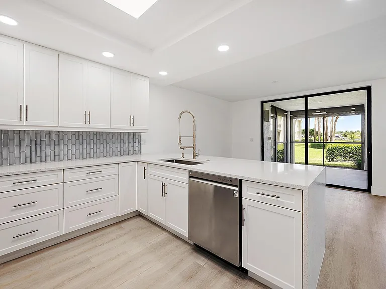 10459 SE Terrapin Pl — Photo 16