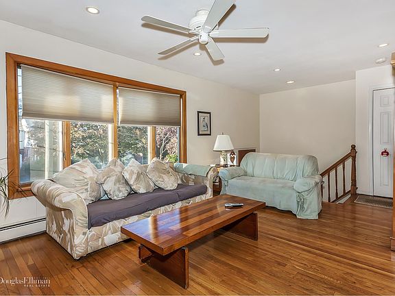 4th image of 11 Bond Ave