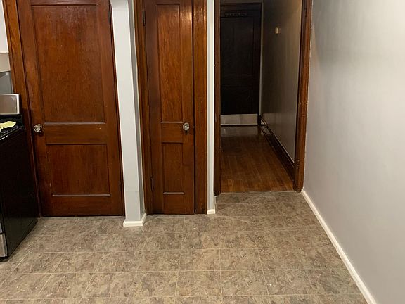 4th image of 4956 Parker Ave #2E