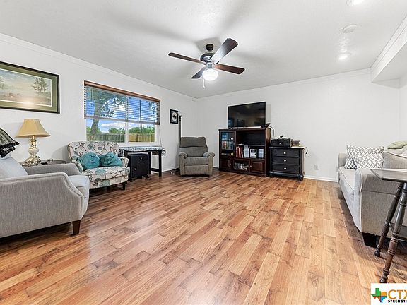 5th image of 1407 Cedar Dr