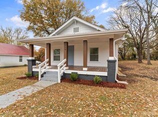 320 26th St SW, Hickory, NC 28602