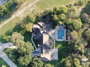 304 Royal Navigator Rd, Montgomery, TX 77316