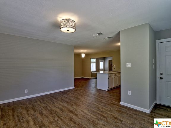 3rd image of 4030 Flint Hl