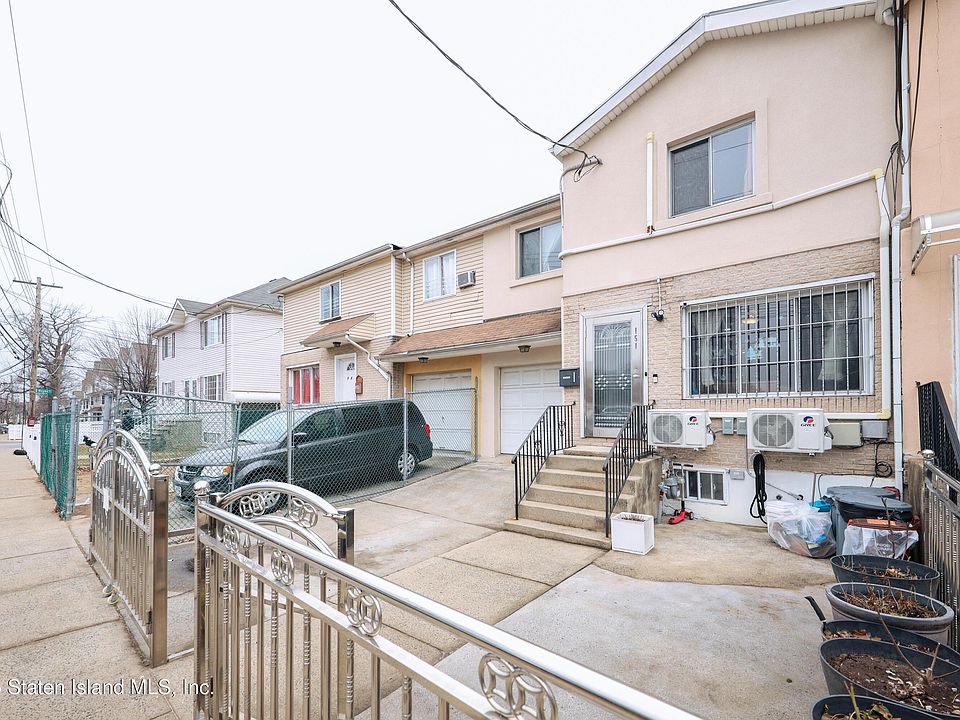 2nd image of 151 Broadway