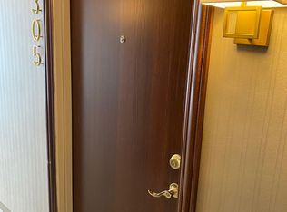 108 S Genesee St #305, Waukegan, IL 60085