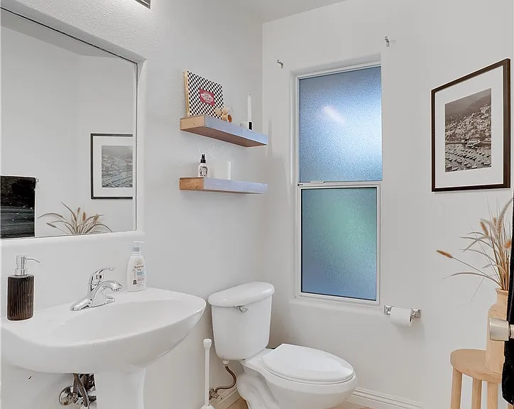 9228 Freedom Heights Ave — Photo 17