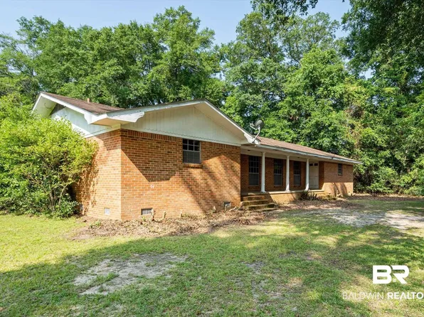 66 McCoy Ave, Satsuma, AL 36572