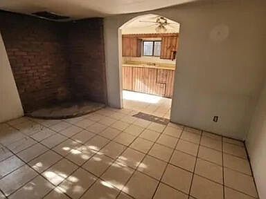 4th image of 901 Kavanaugh St
