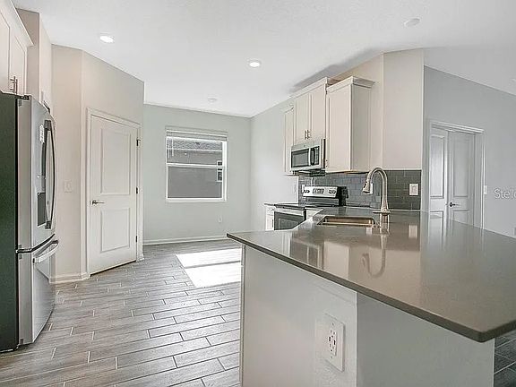 5th image of 2971 Camden Way