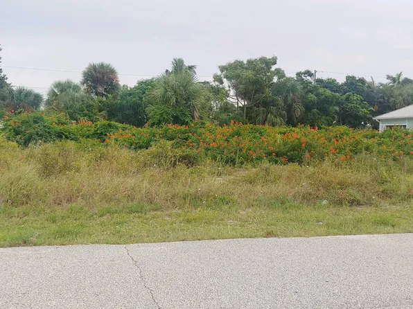 125 Wayne Ave, Indialantic, FL 32903