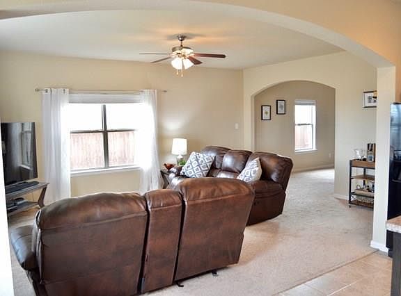 4th image of 3612 Venera St