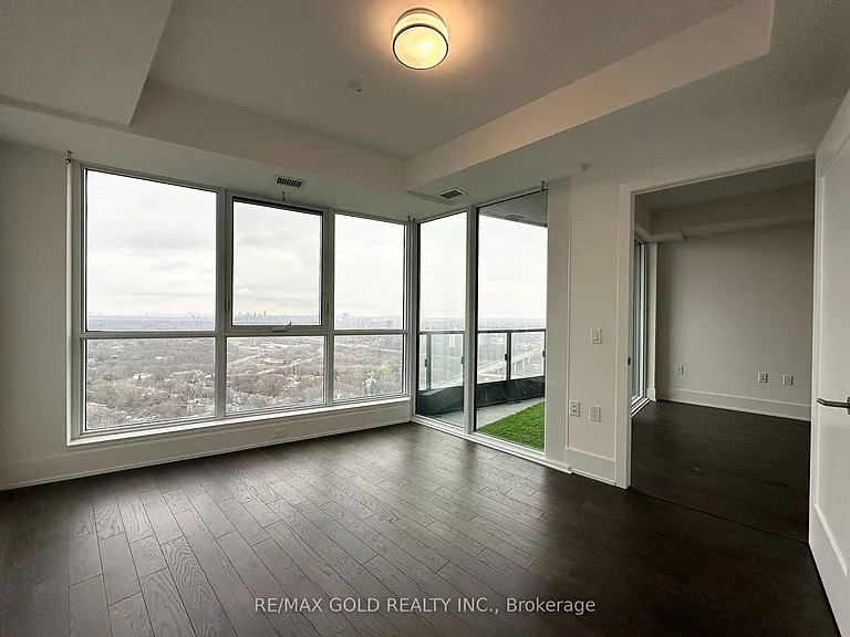 585 Bloor St E #3515 — Photo 13