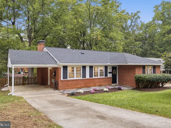 668 S Illinois St, Arlington, VA 22204