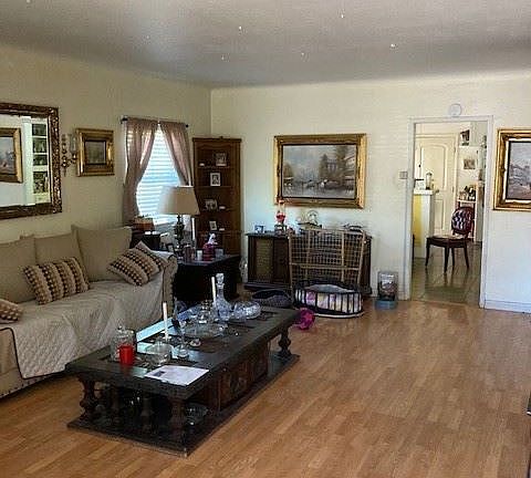 2nd image of 7756 Comstock Ave