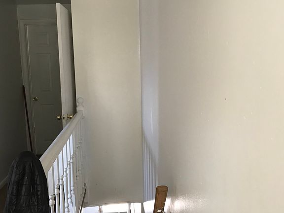 5th image of 118 N Franklin St