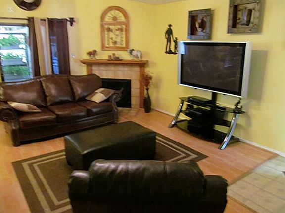 2nd image of 8947 Belrose Pl