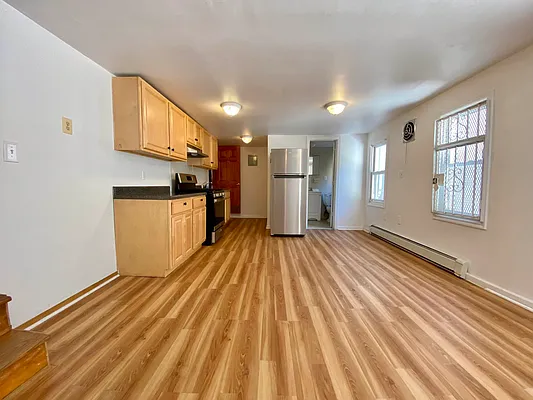 Rented by Capri Jet Realty Corp | media 5