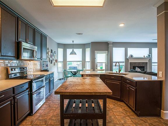 5th image of 8904 Harmony Dr