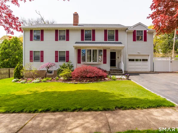 105 Meadow Wood Road, Stratford, CT 06614