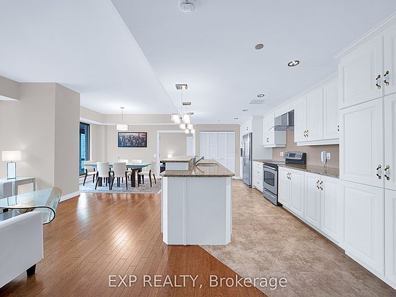 5th image of 90 George St #1103
