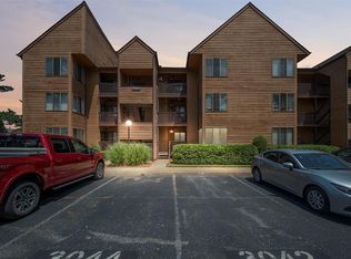 3040 Cape Henry Ct, Virginia Beach, VA 23451