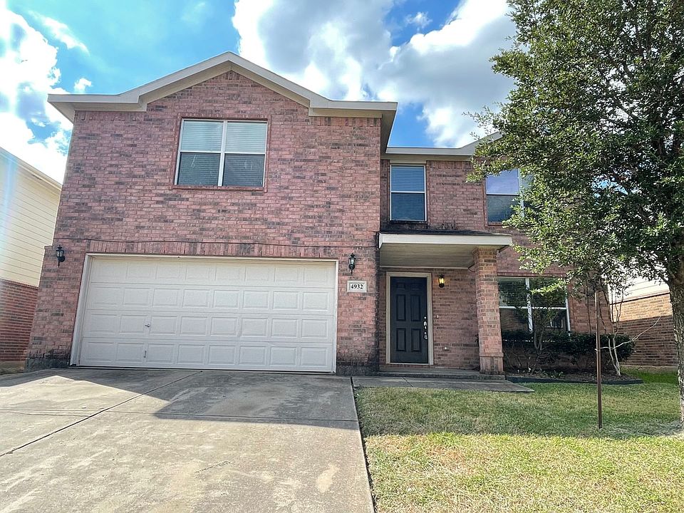 1st image of 4932 Thorn Hollow Dr