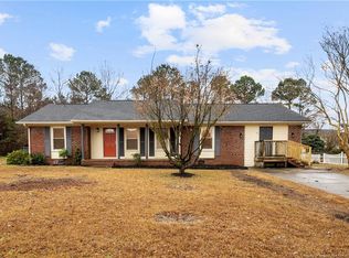 204 Paddlewheel Rd, Fayetteville, NC 28314