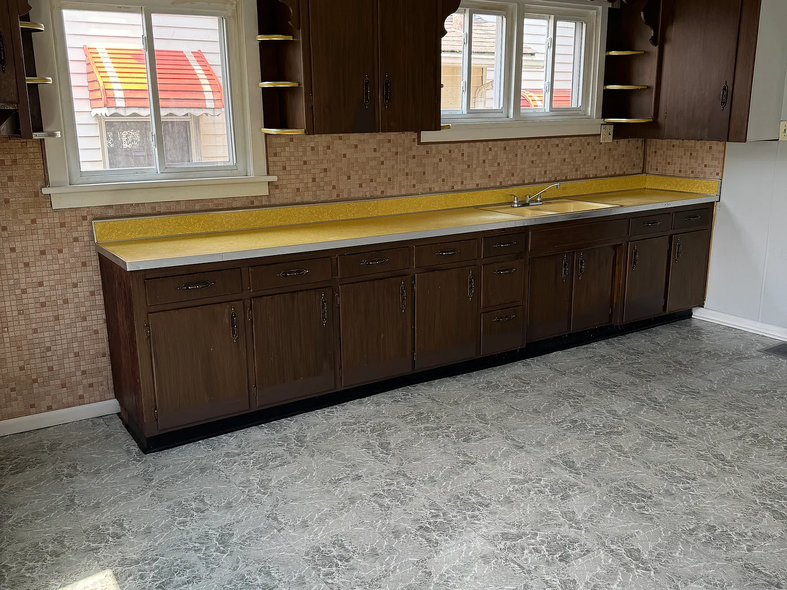 538 N Cedar St — Photo 2