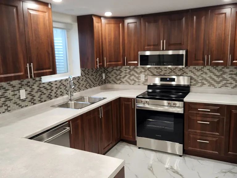 62 Pineway Pl #LOWER — Photo 2