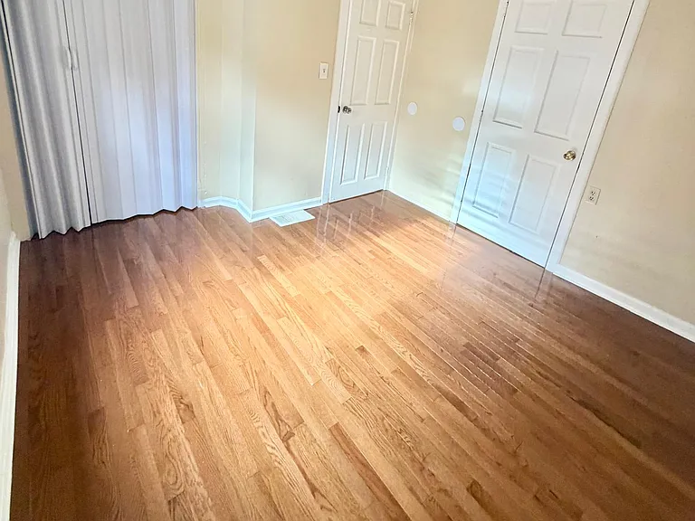 469 Huntington St #2 — Photo 9