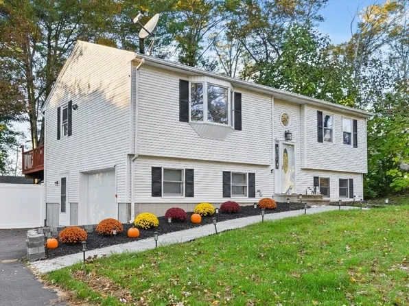 53 Bigelow Rd, Webster, MA 01570