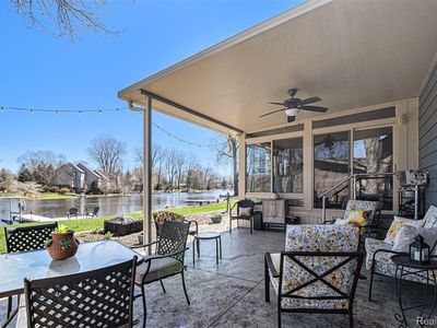 959 Artdale Dr, White Lake, MI, 48383