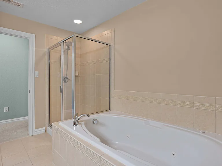 1025 Horton Pl — Photo 23