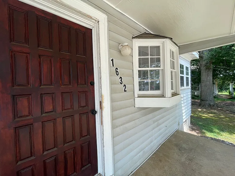 1632 Old West Broad St — Photo 25