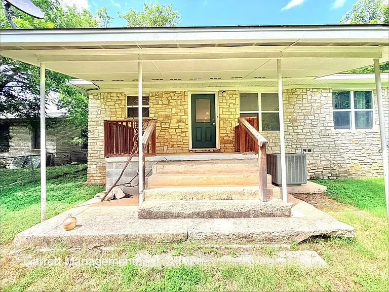 1114 Nix Rd — Photo 3