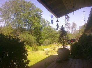 13749 Oakmont Trl, Redding, CA 96003