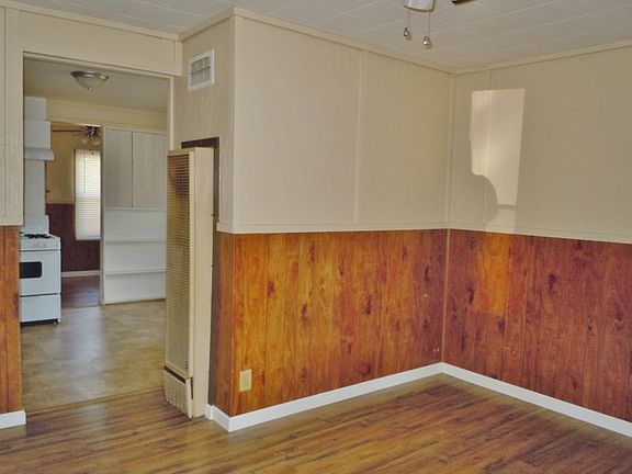 2nd image of 1227 22nd St